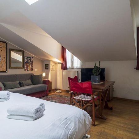 Easylife - Accogliente Monolocale In Zona Navigli Apartman Milánó Kültér fotó